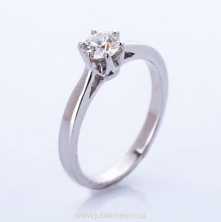 Pierścionek złoty z brylantem 0.40CT